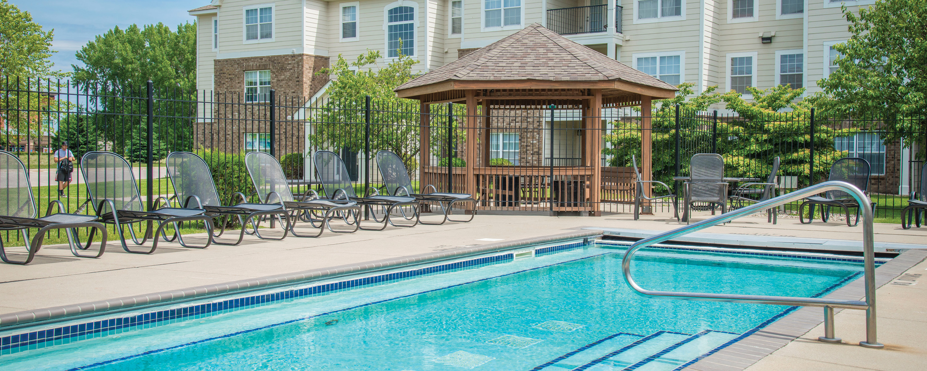 Live close. Live college. Official partner of Minnesota State University Mankato athletics. Mankato student apartments.